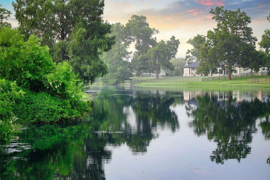 Photo of 30803 Riverlake Road