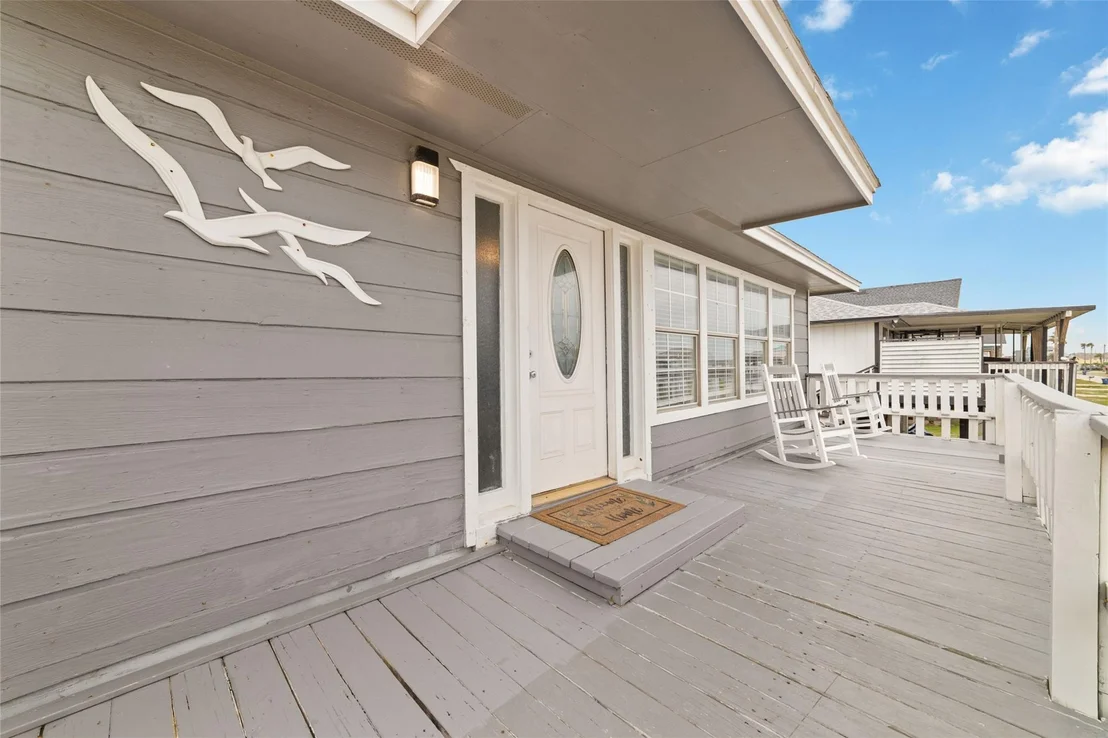 Photo of 610 Seashell Drive