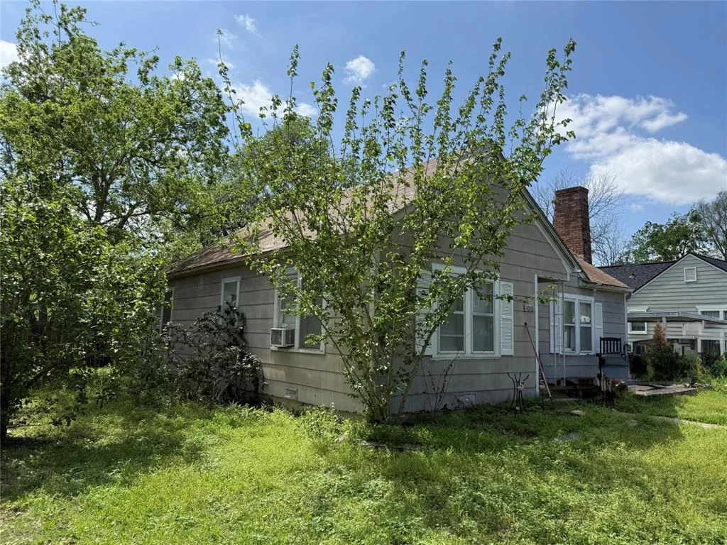 Photo of 1010 Milner Drive