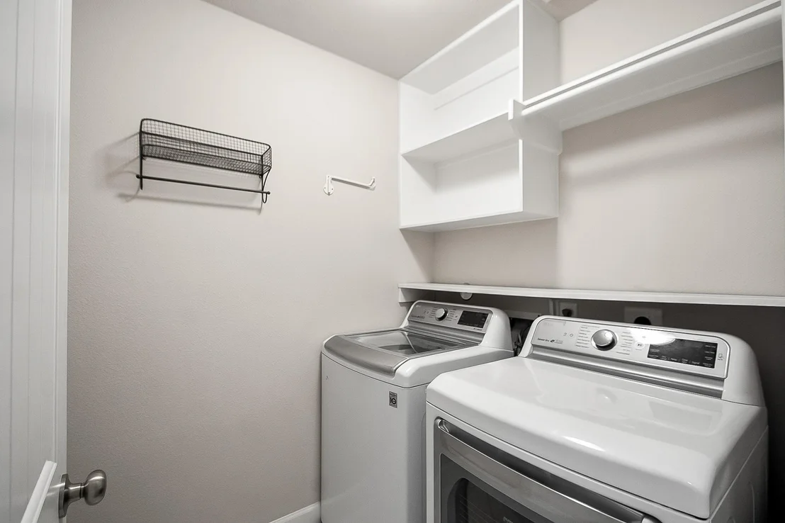 Photo of 5328 Larkin Street