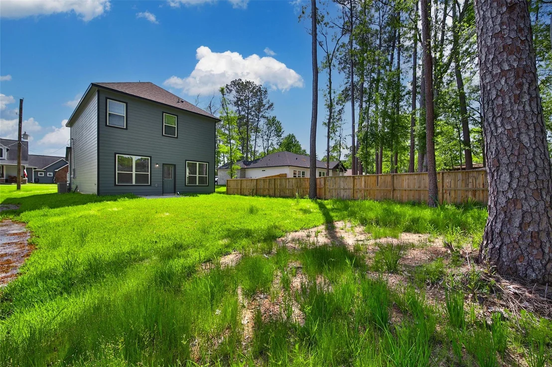Photo of 1410 Glenoaks Drive