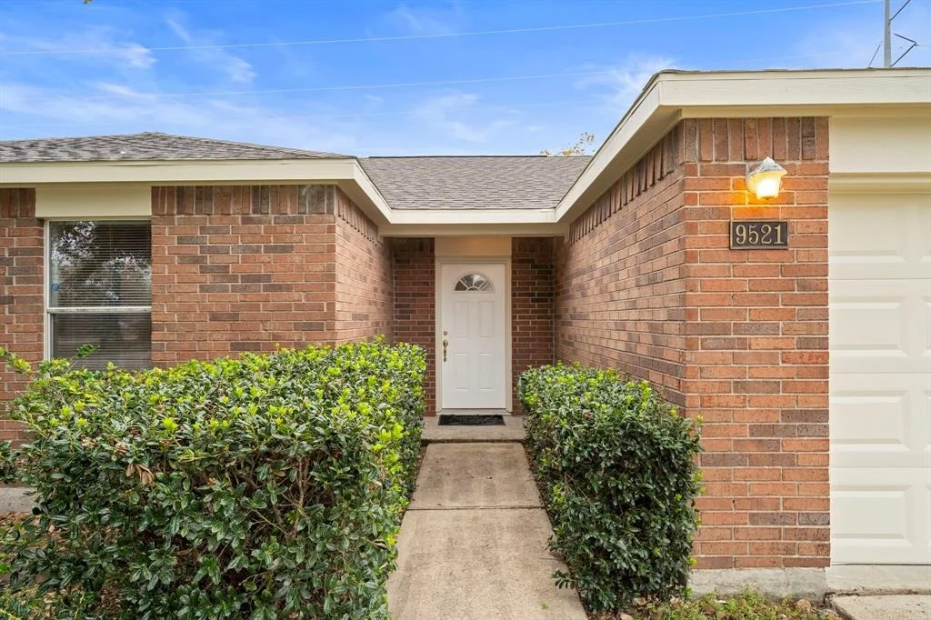 Photo of 9521 Amberjack Drive