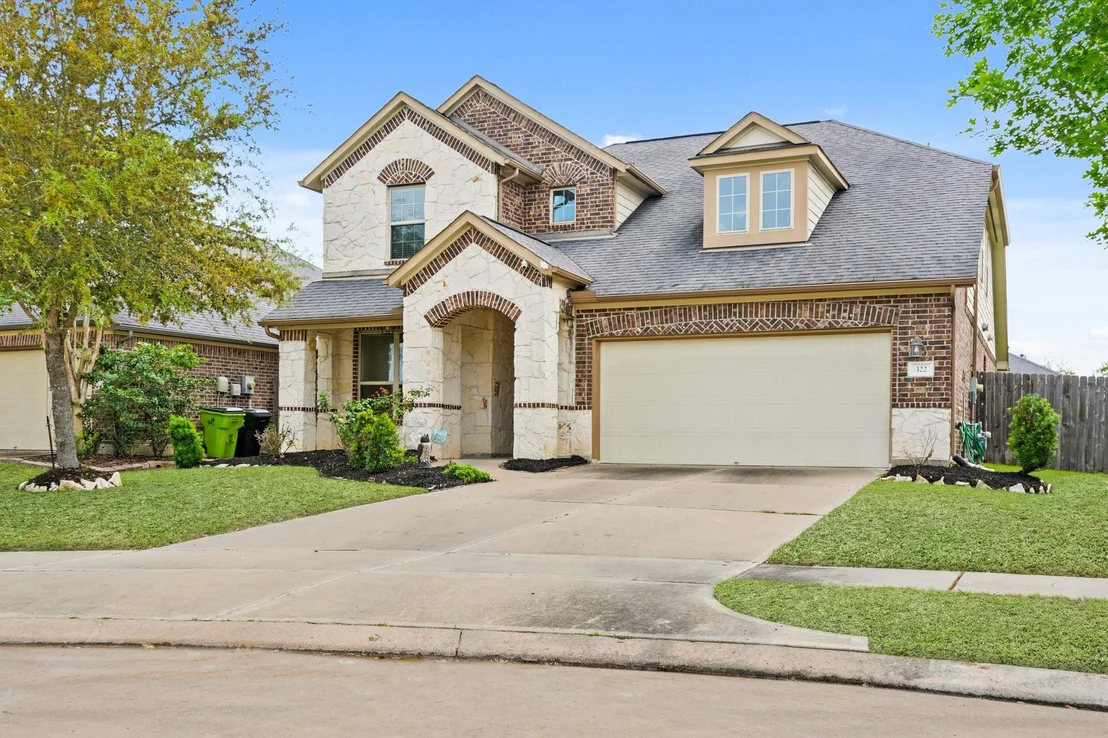 Photo of 322 Lake Rim Drive