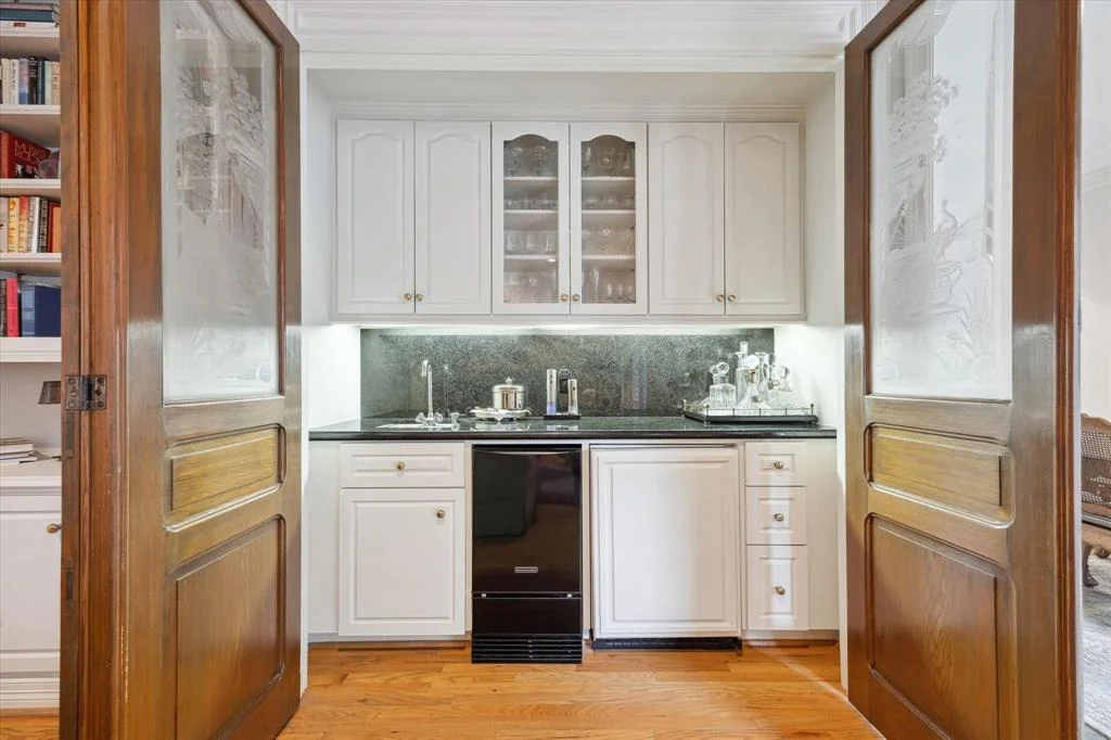 Photo of 3633 Overbrook Lane