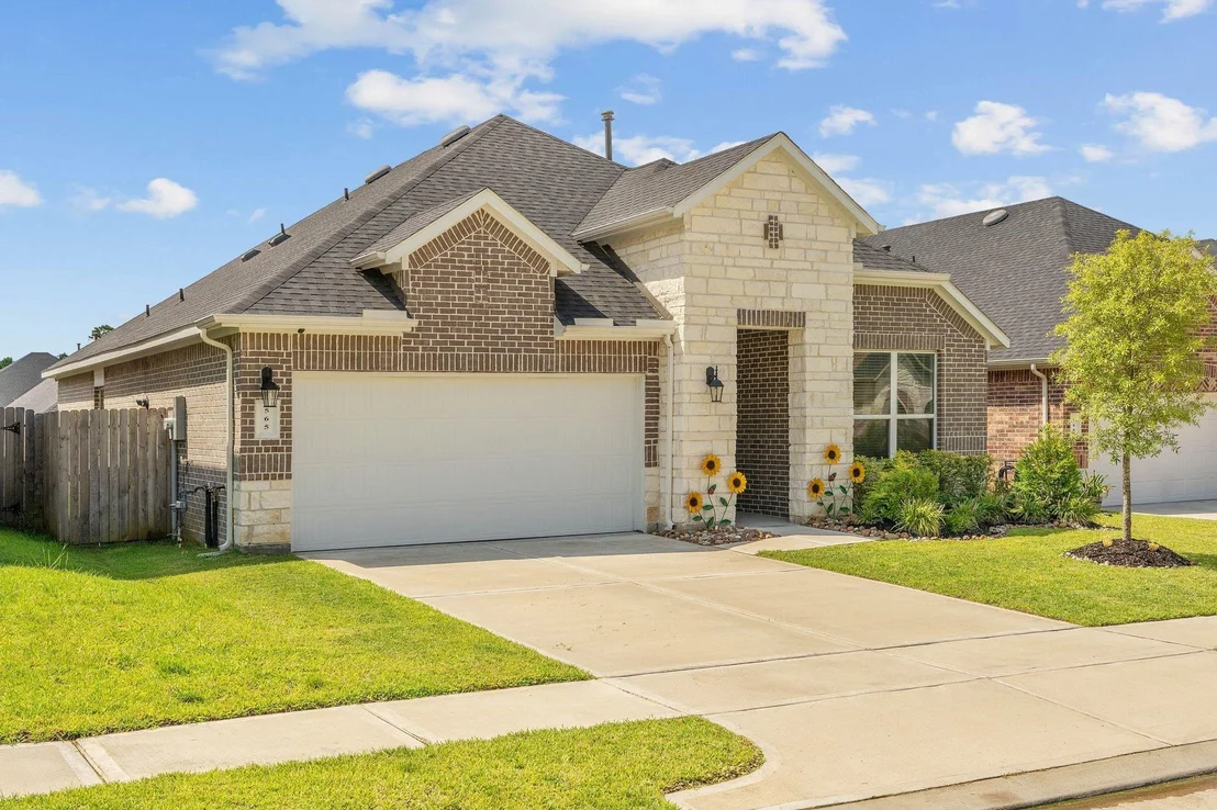 Photo of 565 Newcomb Hollow Drive
