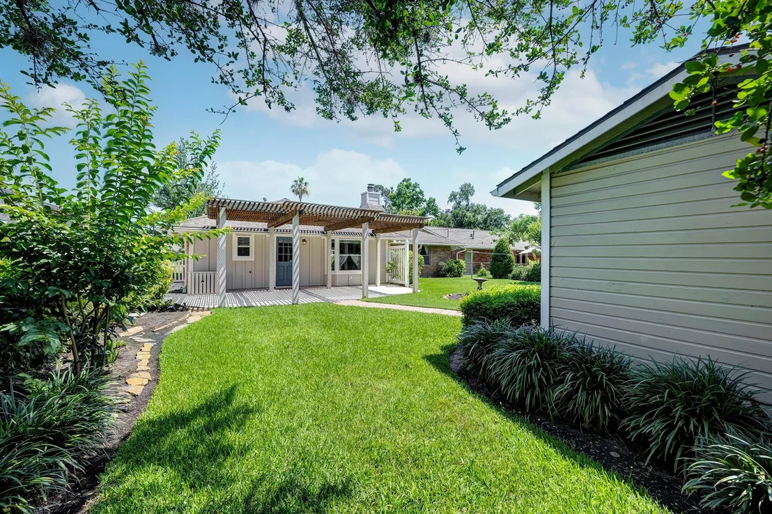Photo of 6215 Waltway Drive