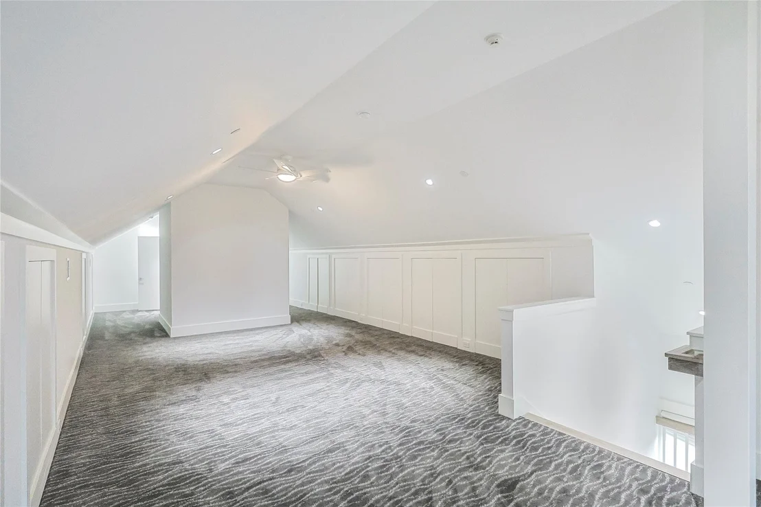 Photo of 2425 E Seaside Drive