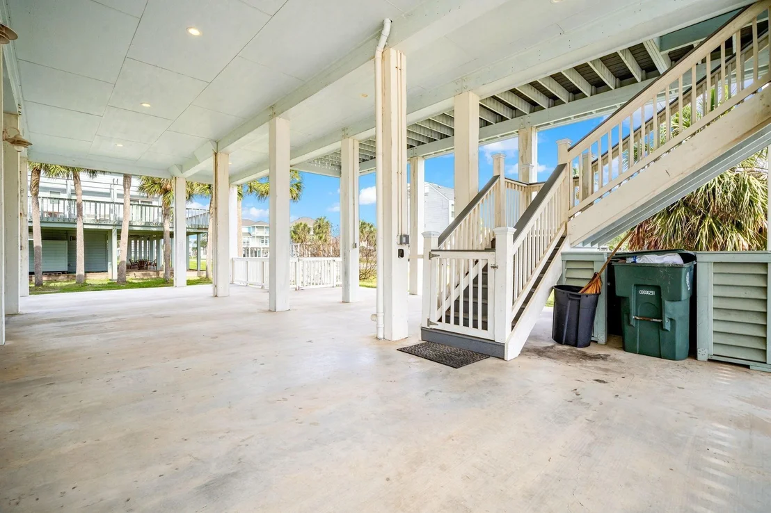 Photo of 4210 Sandpiper