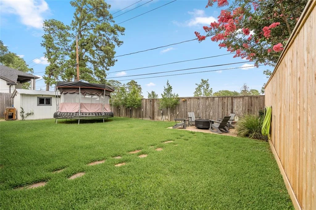 Photo of 854 W Forest Drive