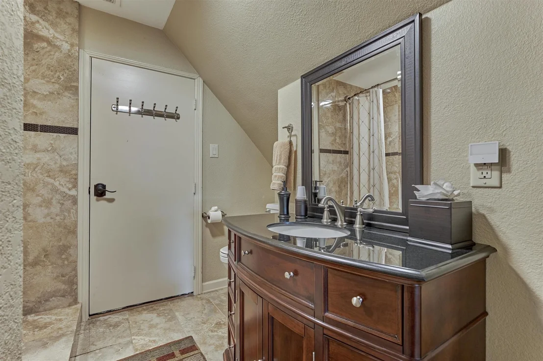 Photo of 150 Lake View Circle