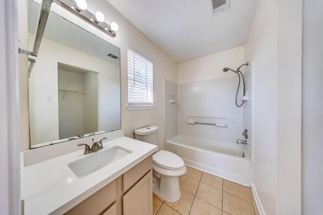 Photo of 5611 Tidewater Drive