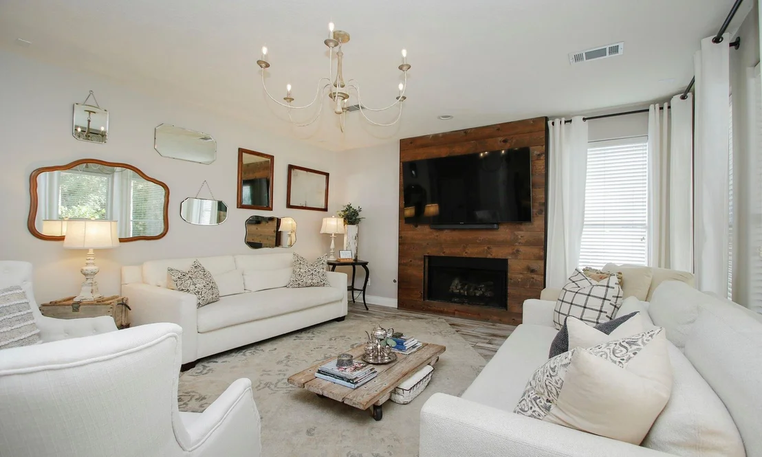 Photo of 40407 Manor Drive