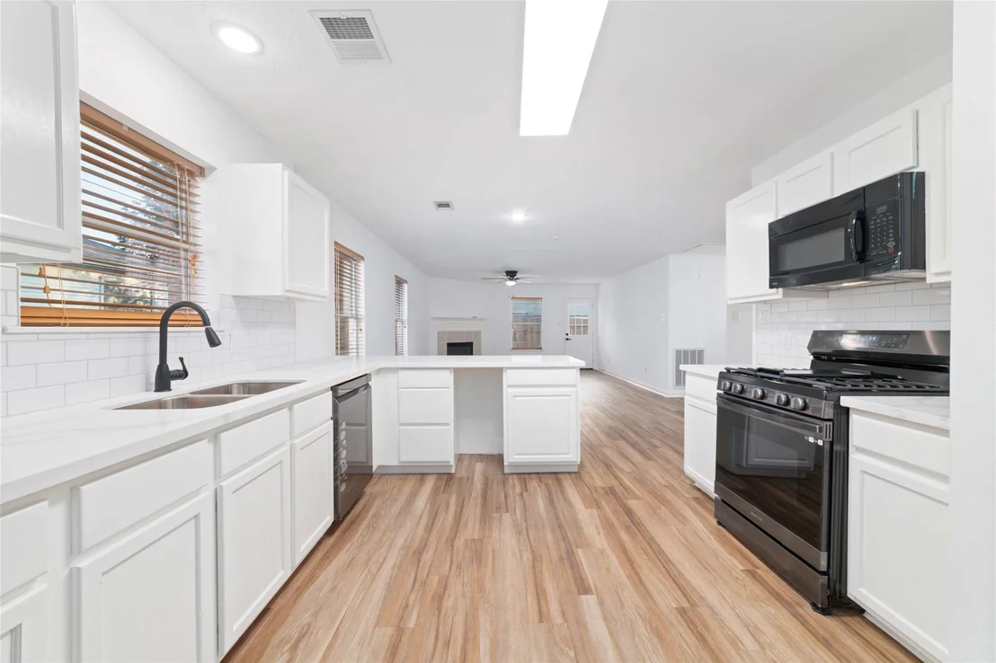 Photo of 21911 Willow Shade Lane