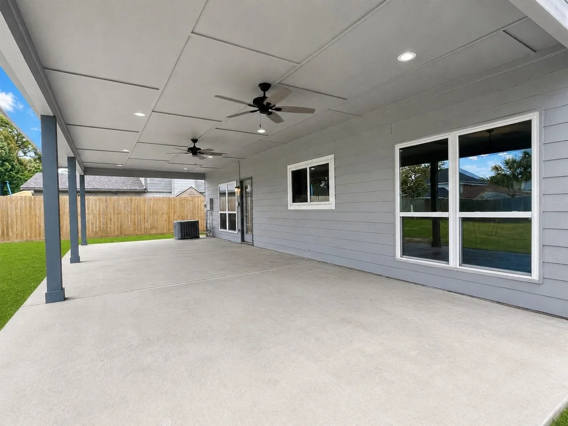 Photo of 2528 Sawyer Drive