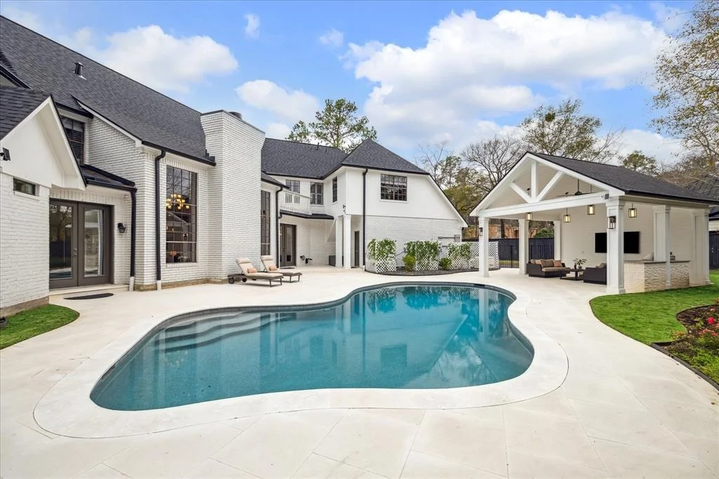 Photo of 9 S Brokenfern Drive