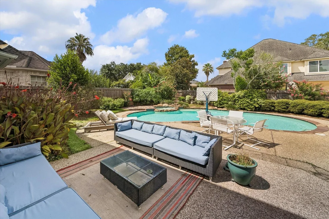 Photo of 20002 Sky Hollow Ln