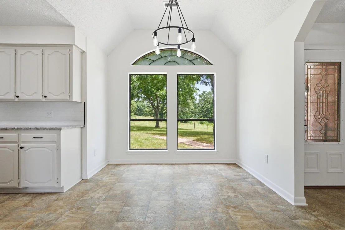 Photo of 931 Private Road 5140