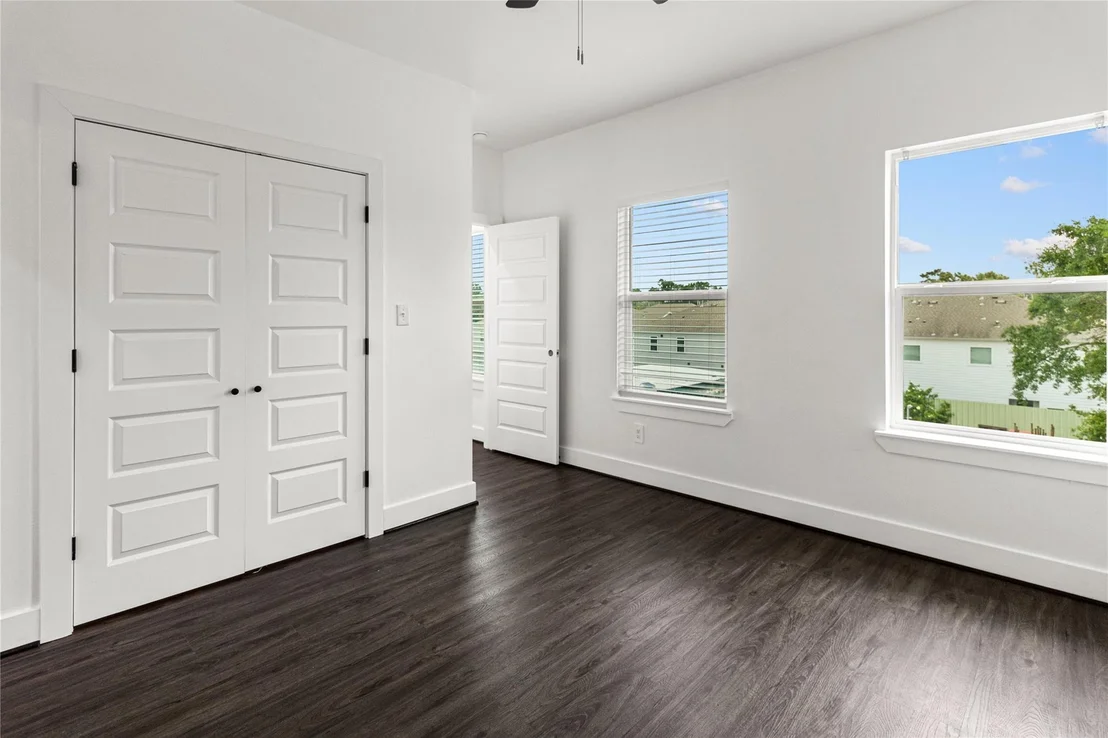 Photo of 2204 Hoskins Drive