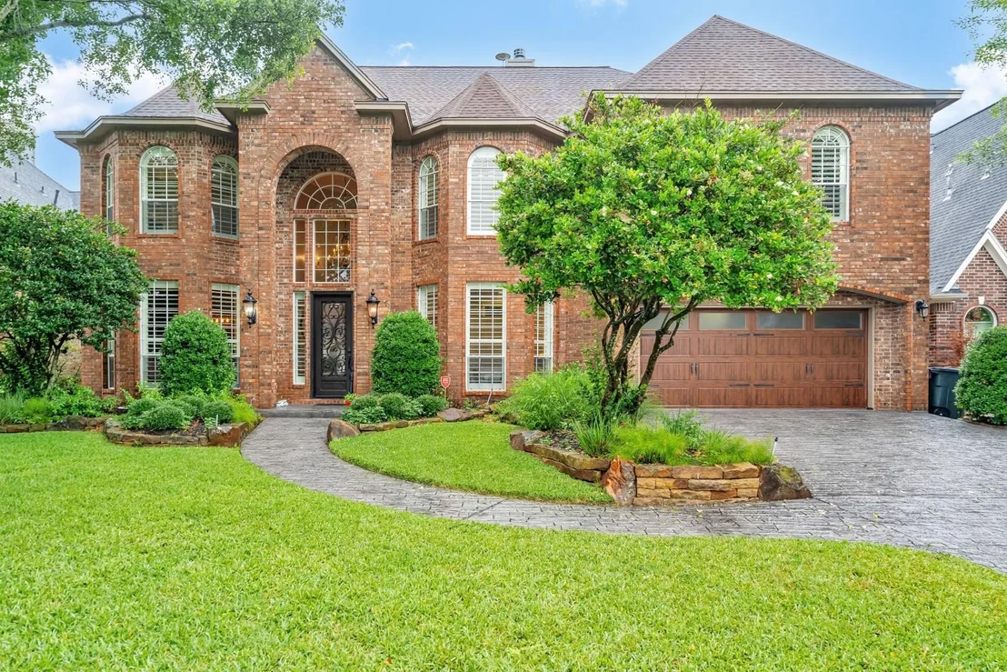 Photo of 8311 Shoregrove Drive