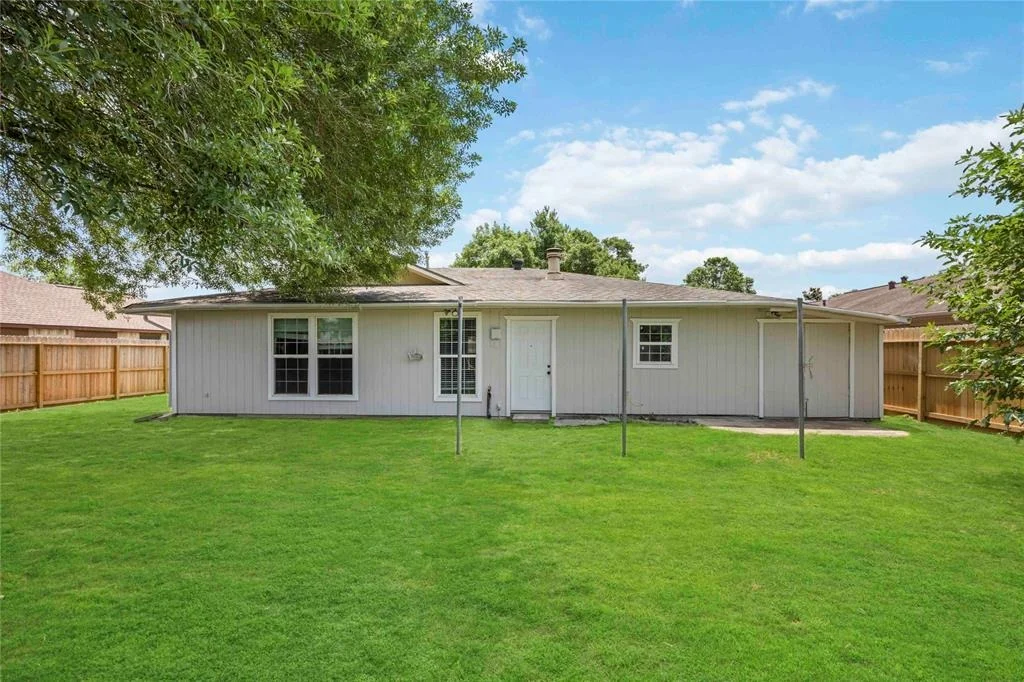 Photo of 807 Northaire Drive