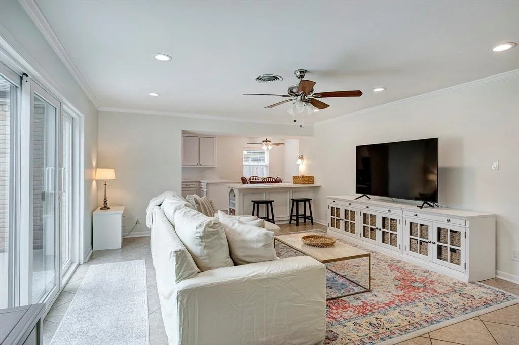 Photo of 4811 Benning Drive