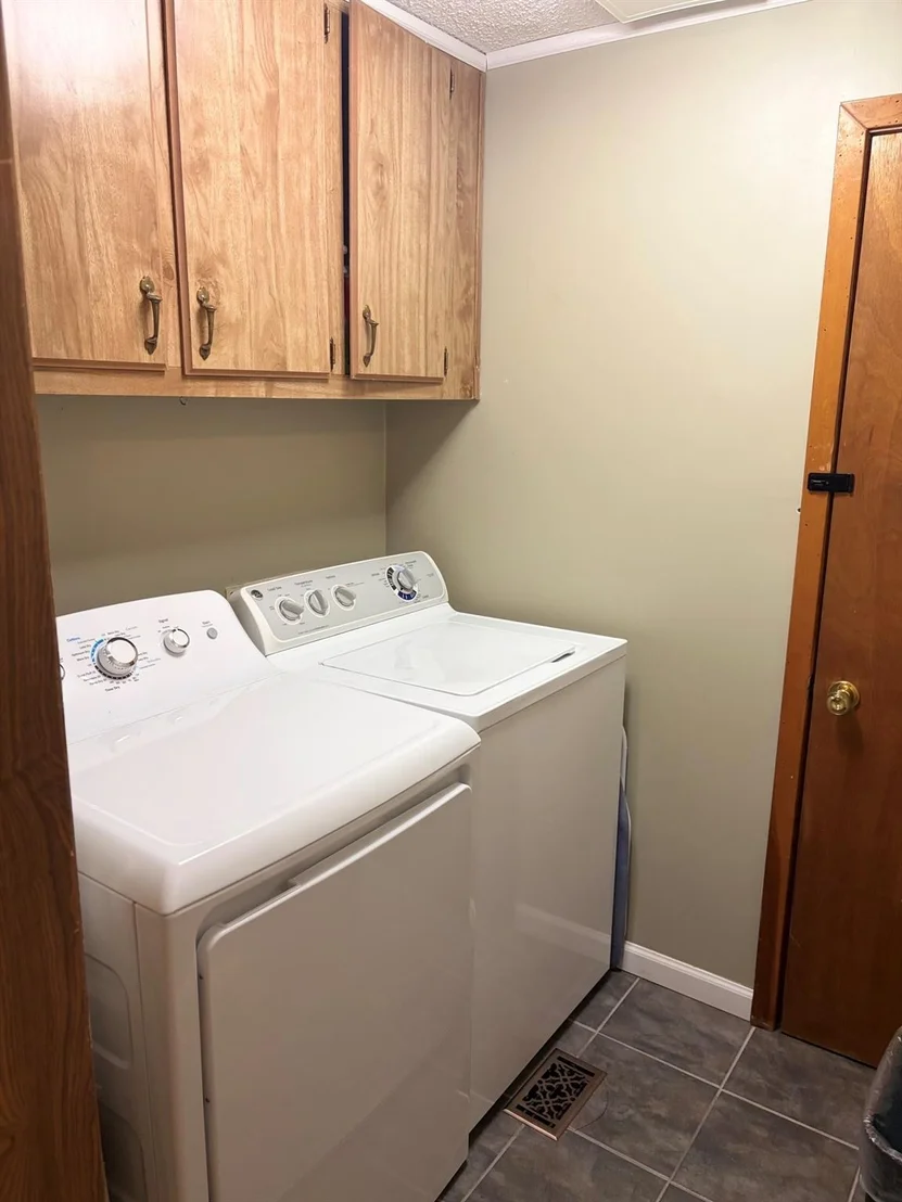 Photo of 860 Plum Tree