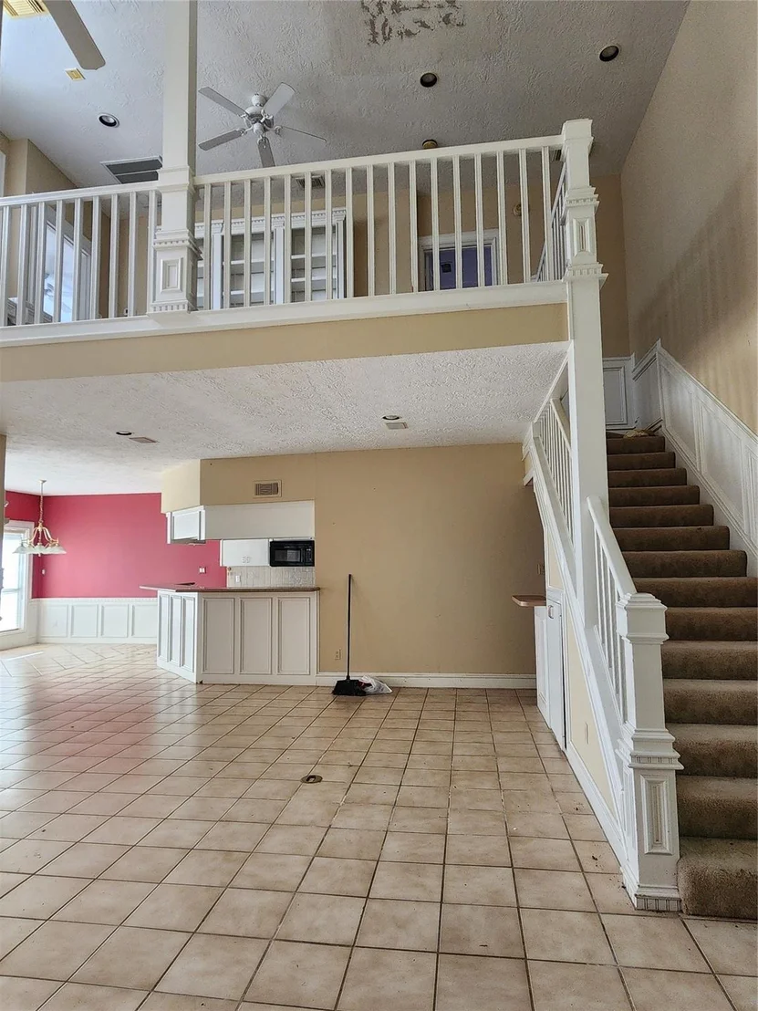 Photo of 12431 Lakeview Drive