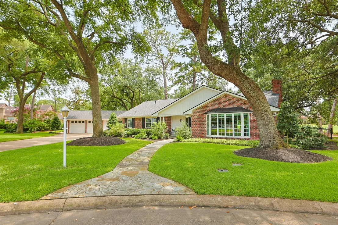 Photo of 5911 Masters Drive