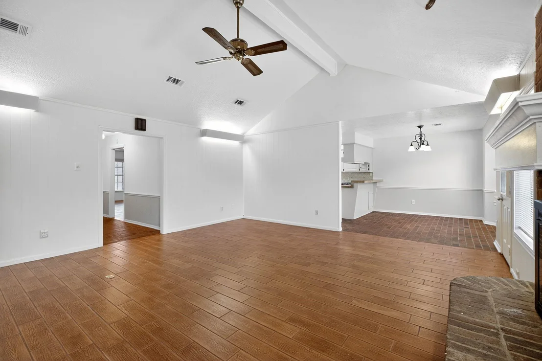 Photo of 206 Staples Drive
