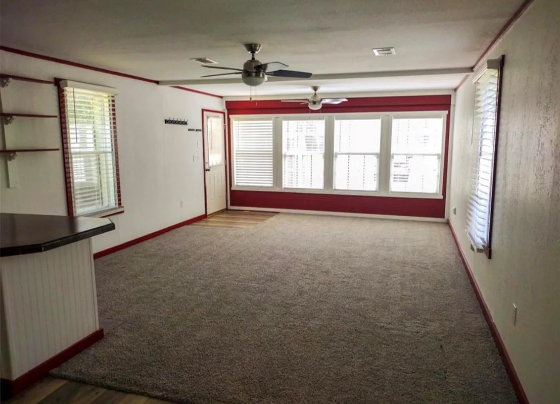 Photo of 41 Oak Shade Lane