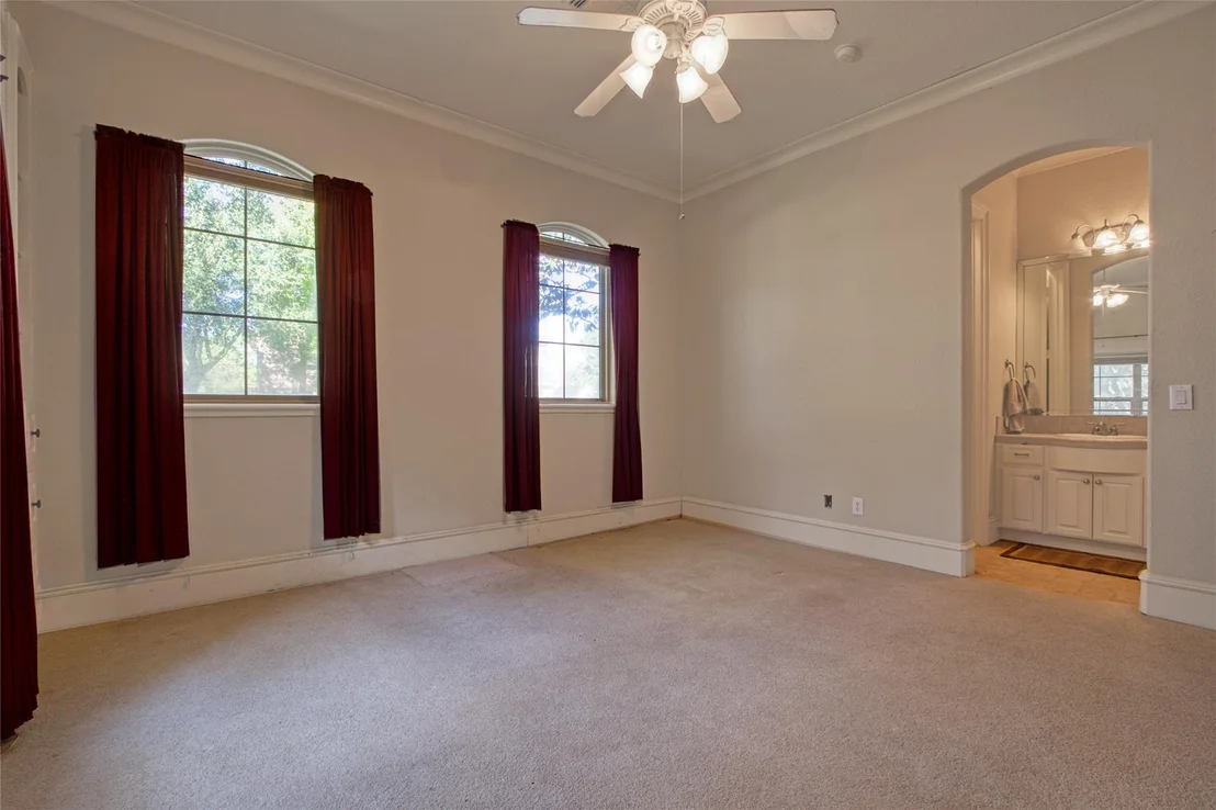 Photo of 11615 Legend Manor Drive