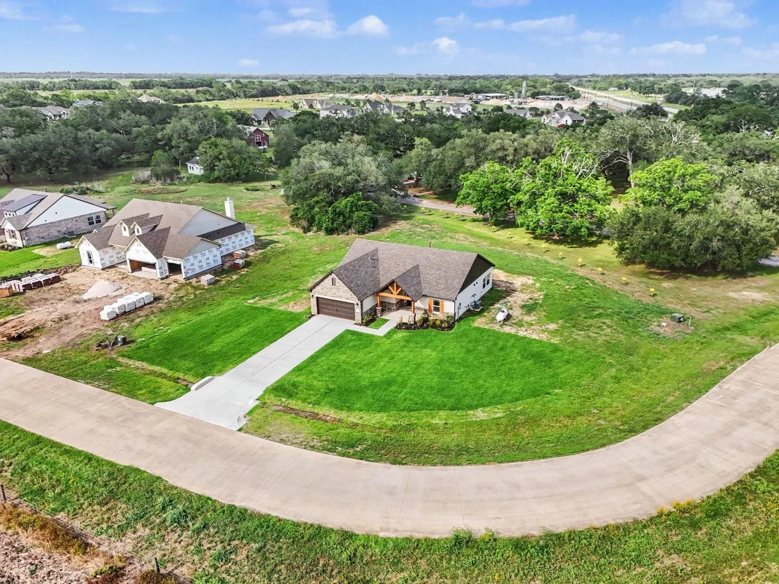 Photo of 6 Cattle Dr