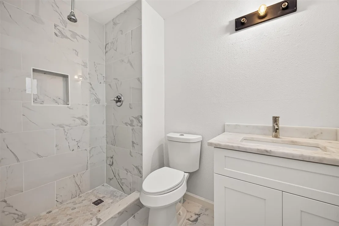 Photo of 215 Crest Hill Drive