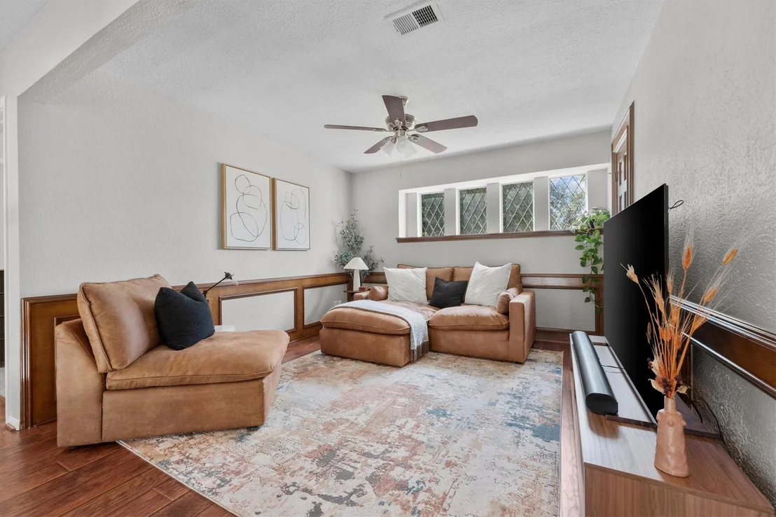Photo of 9507 Oxted Lane