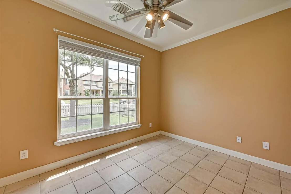 Photo of 7130 Pavilion Drive