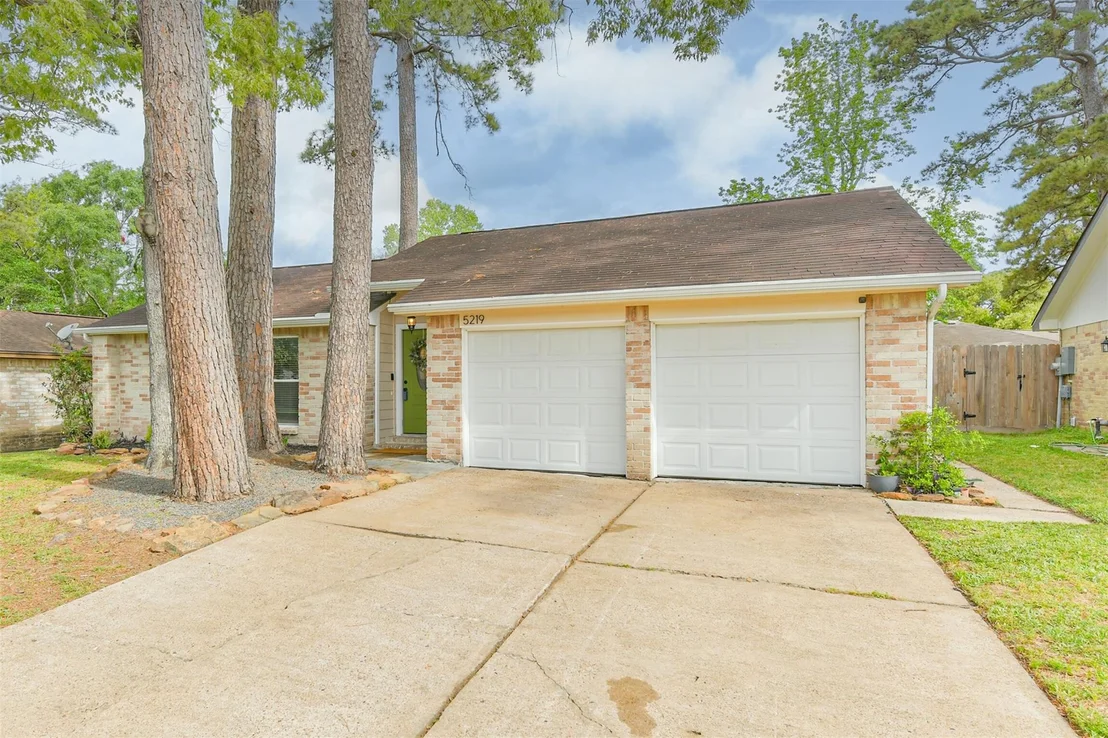 Photo of 5219 Forest Timbers Drive