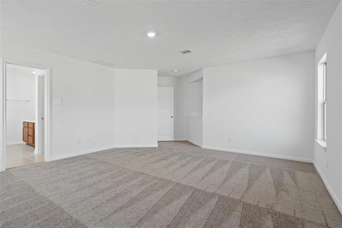 Photo of 826 Imperial Loop