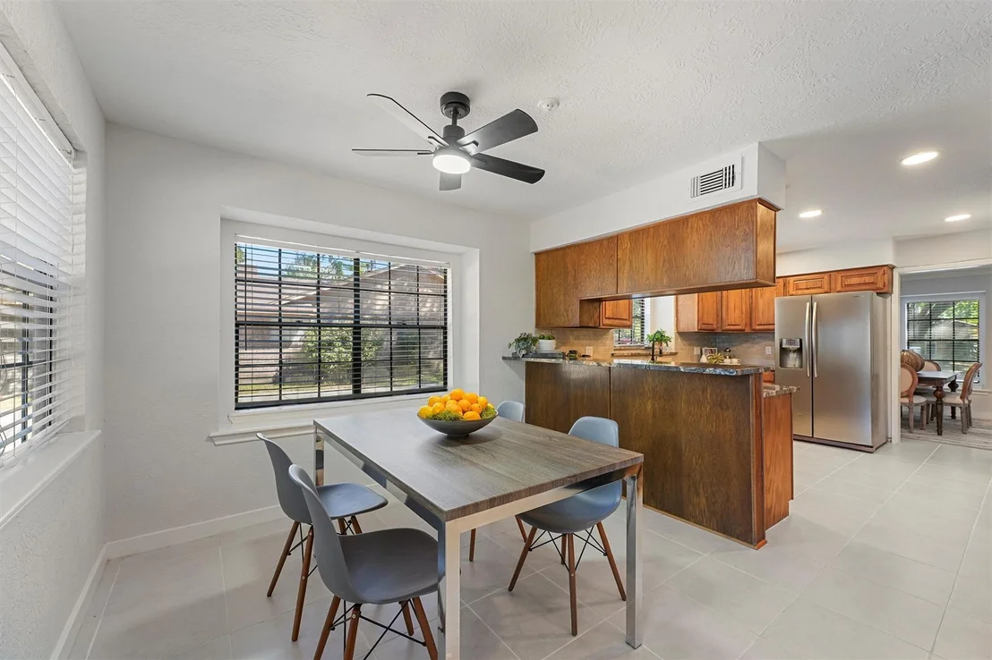 Photo of 12611 Old River Drive