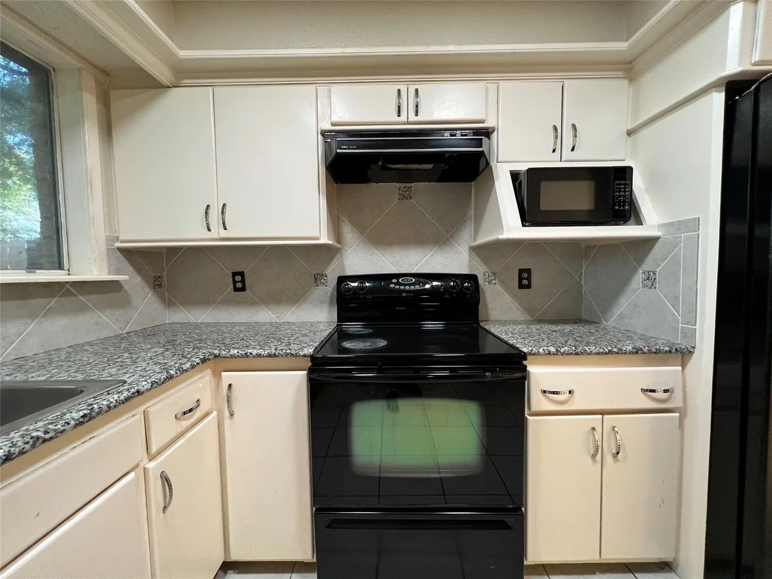 Photo of 2075 Delphi Lane