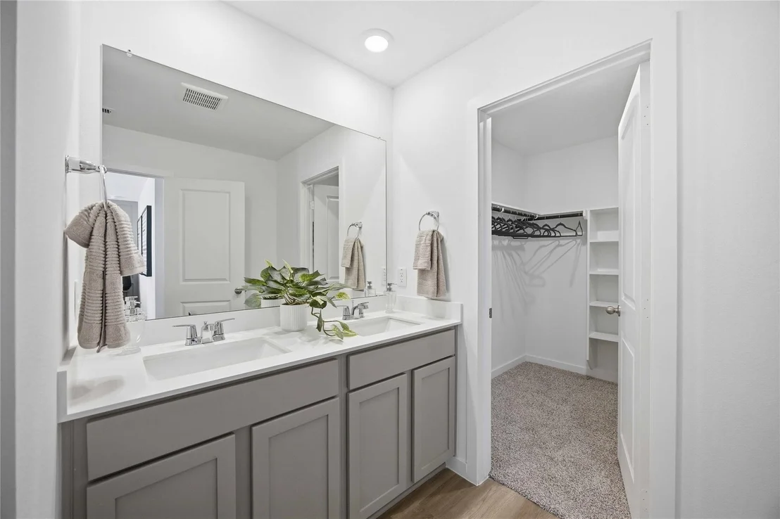 Photo of 7822 Rose Stem Drive
