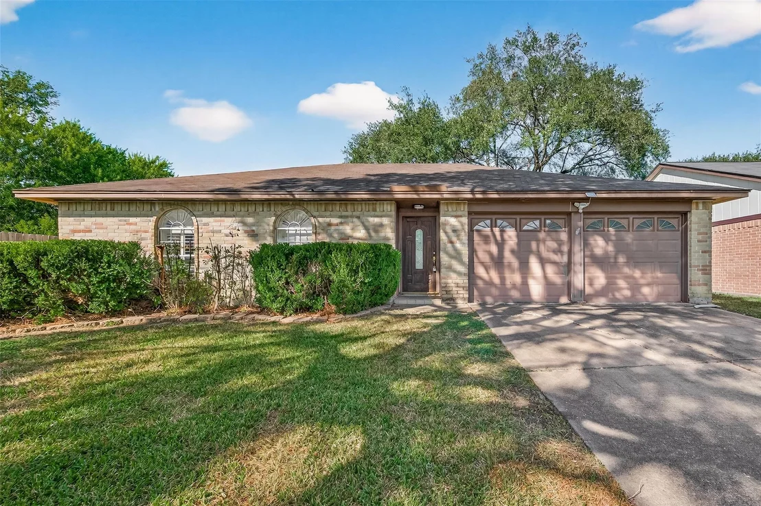 Photo of 16734 Pebbleglen Drive