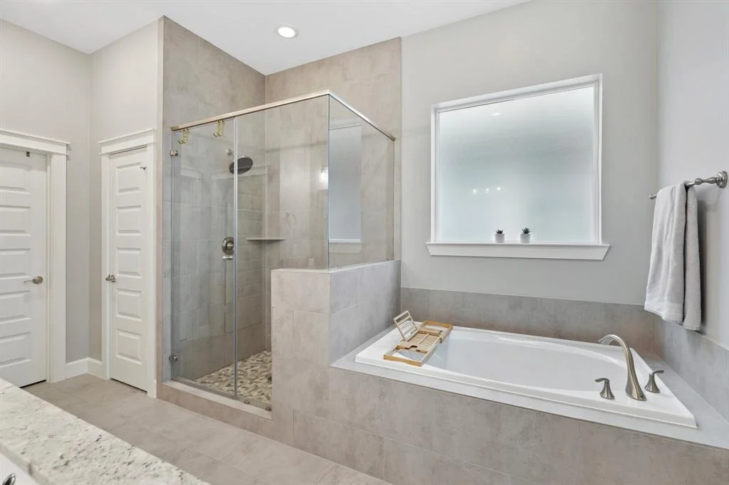 Photo of 5244 Larkin Street