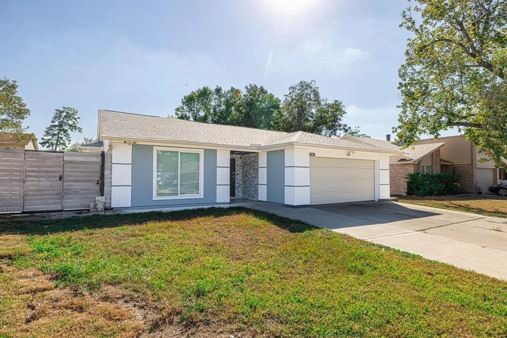 Photo of 11106 Maple Rock Drive