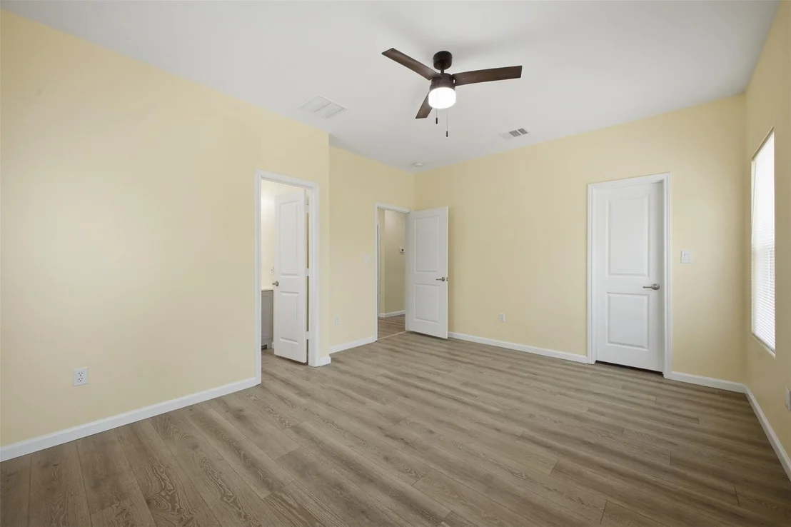 Photo of 100 Walnut Circle