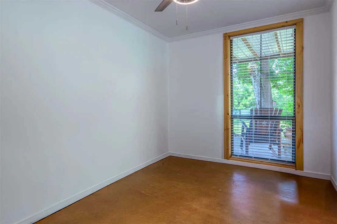 Photo of 240 Private Road 5515