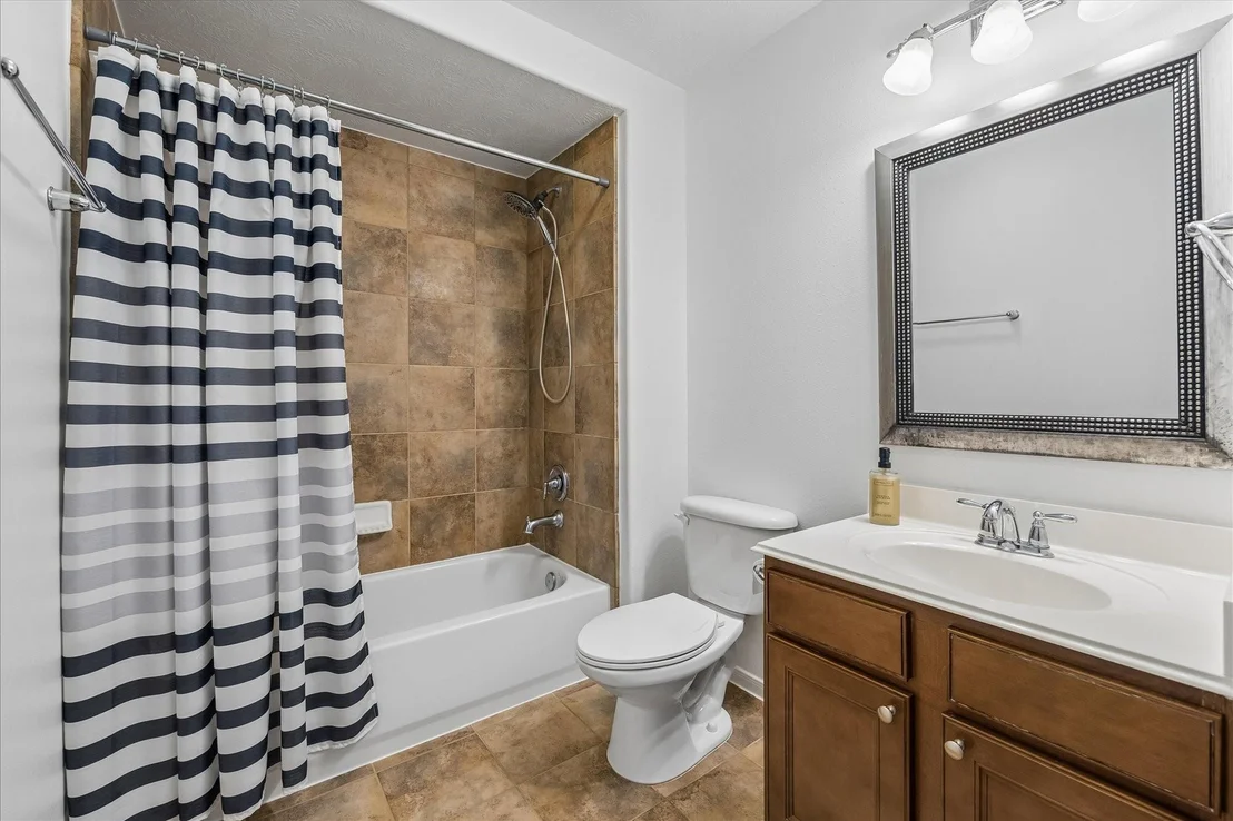 Photo of 14307 Lakepointe Bend Lane