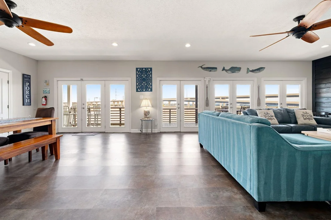 Photo of 814 Hall Avenue