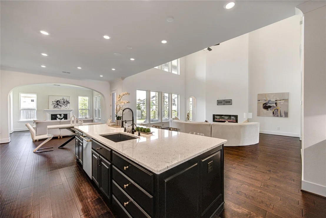 Photo of 21339 Crescent Winged Drive