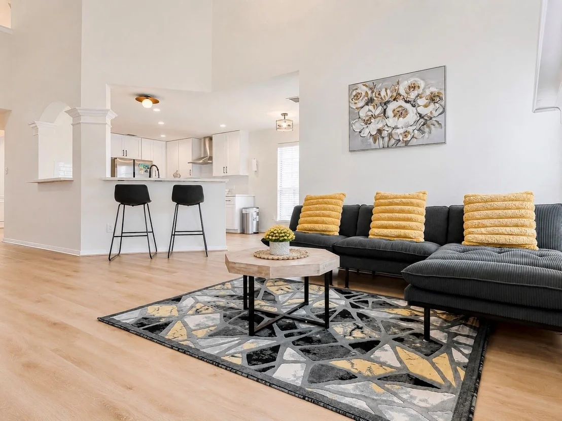 Photo of 1502 Repiton Way