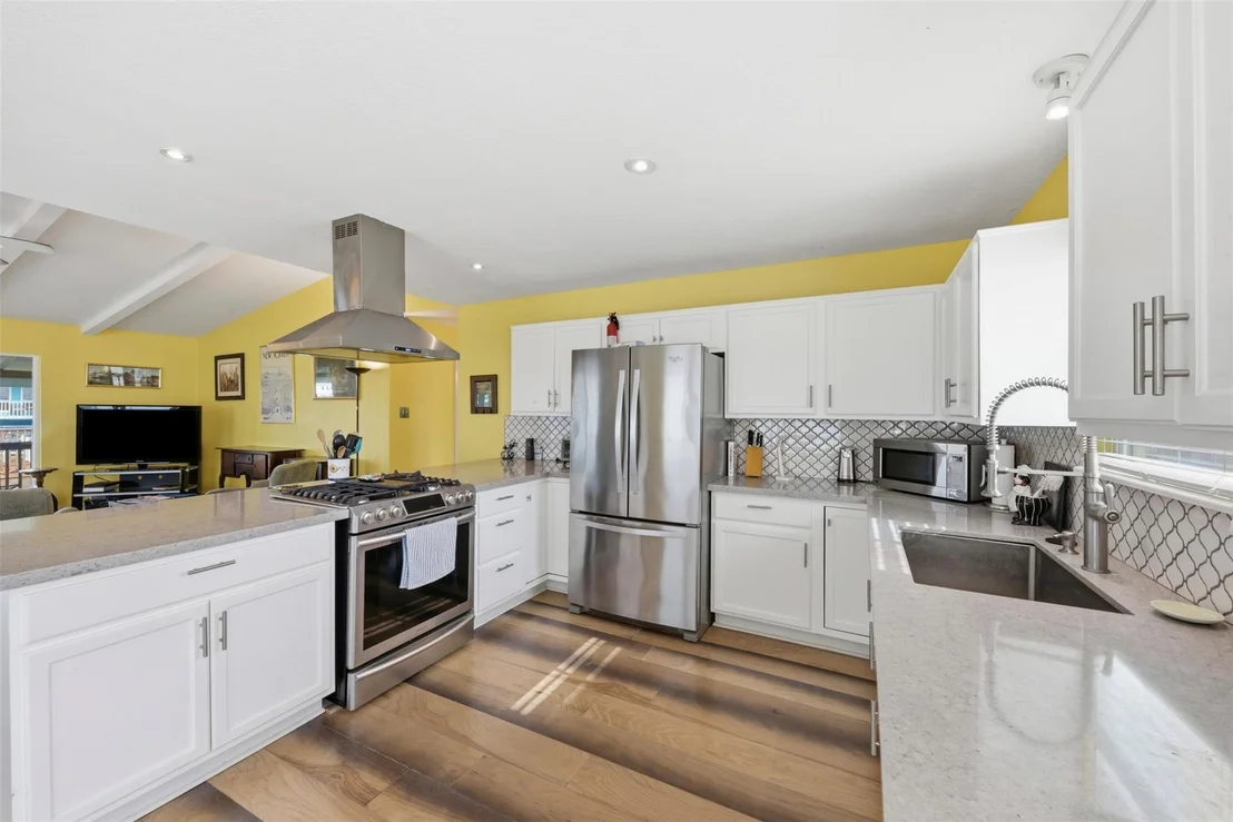 Photo of 2 S Sandpiper Street
